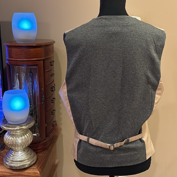 21 Men Vest - Picture 2 of 4